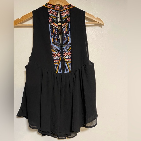 ZARA Woman Embroidered Boho Sleeveless Blouse Tassel Detail Size S - Picture 6 of 7